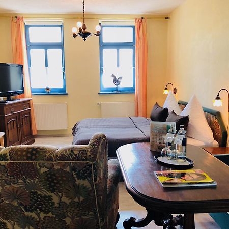 Hotel-Restaurant Thueringer Hof Бад Франкенхаузен Стая снимка