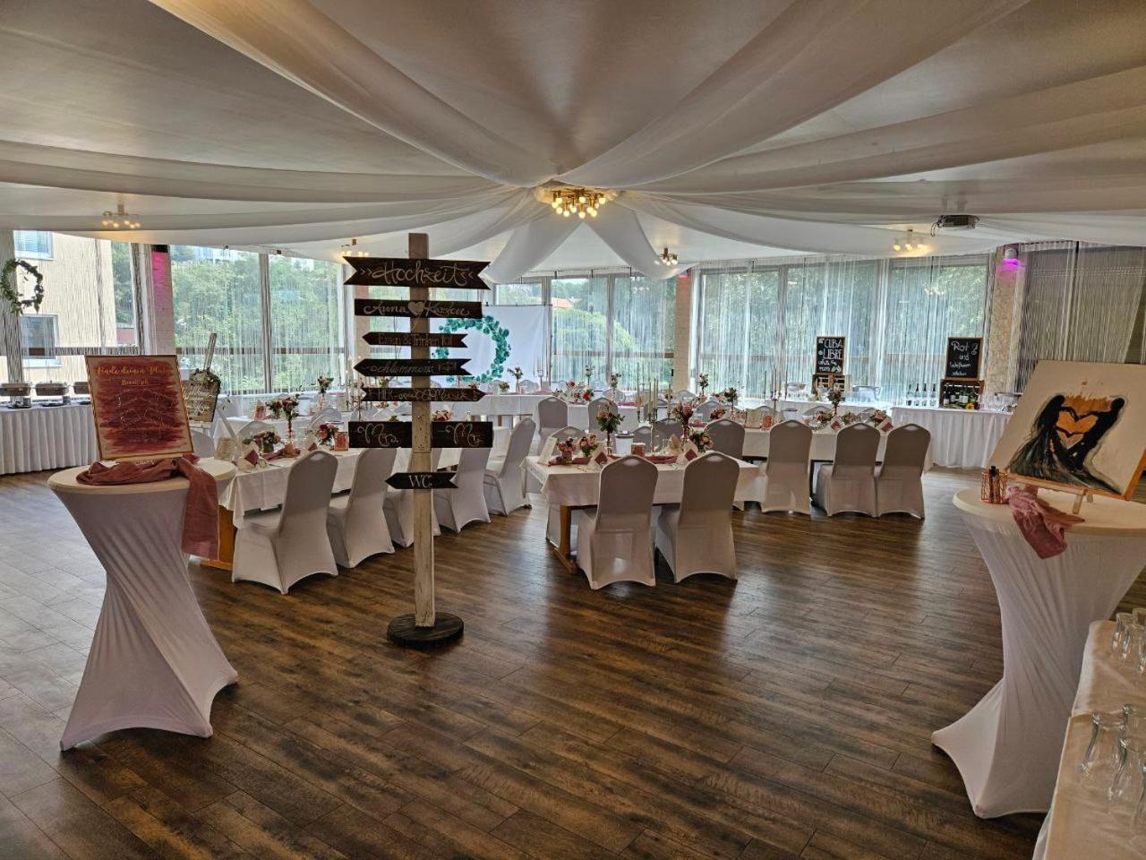 Hotel-Restaurant Thueringer Hof Бад Франкенхаузен Екстериор снимка