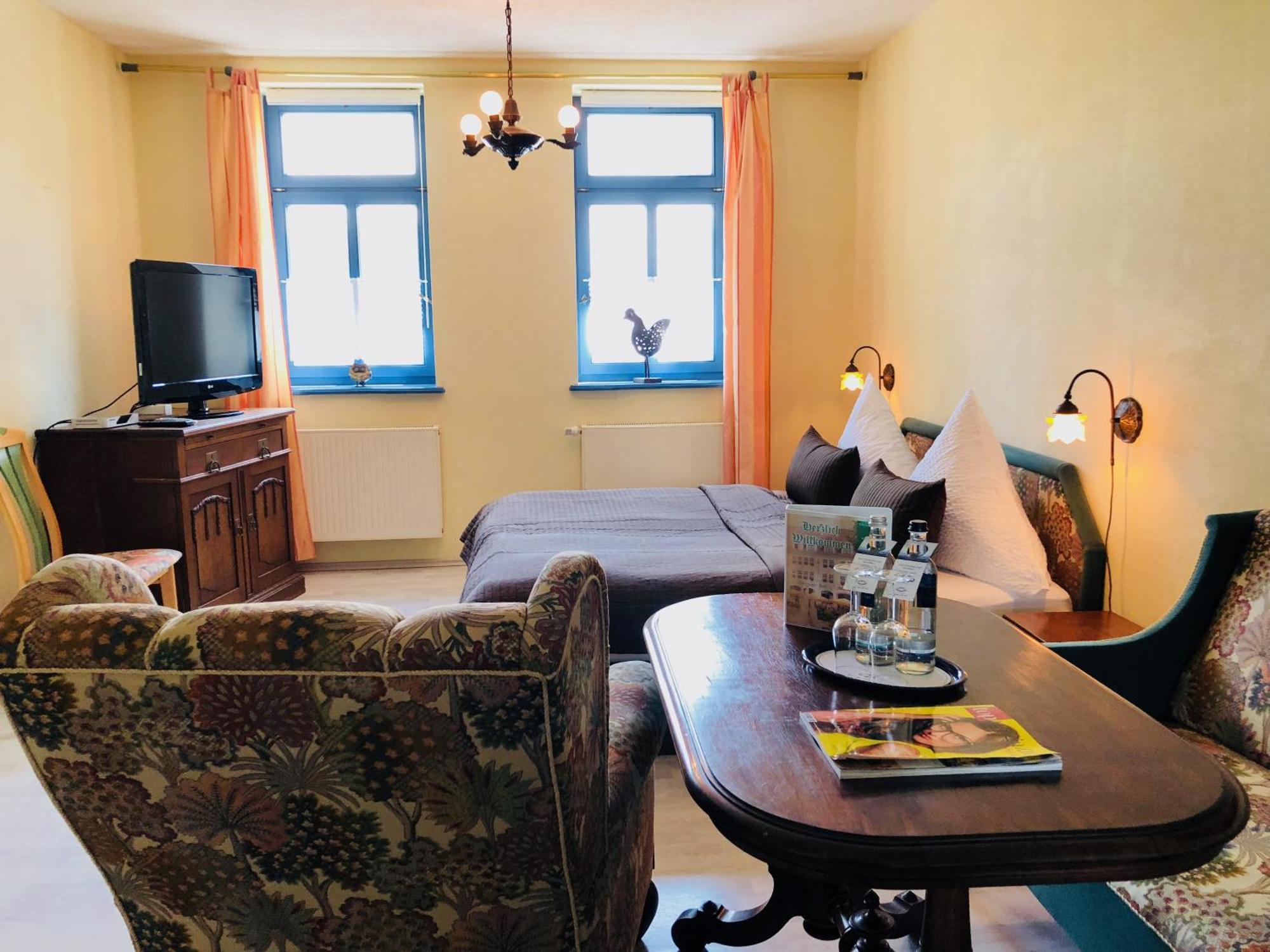 Hotel-Restaurant Thueringer Hof Бад Франкенхаузен Стая снимка