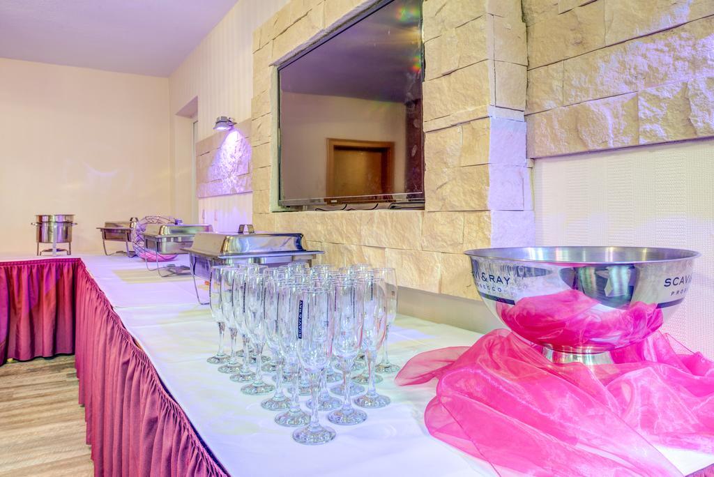Hotel-Restaurant Thueringer Hof Бад Франкенхаузен Екстериор снимка