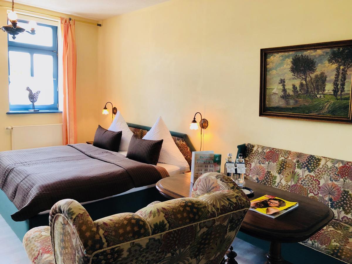 Hotel-Restaurant Thueringer Hof Бад Франкенхаузен Стая снимка